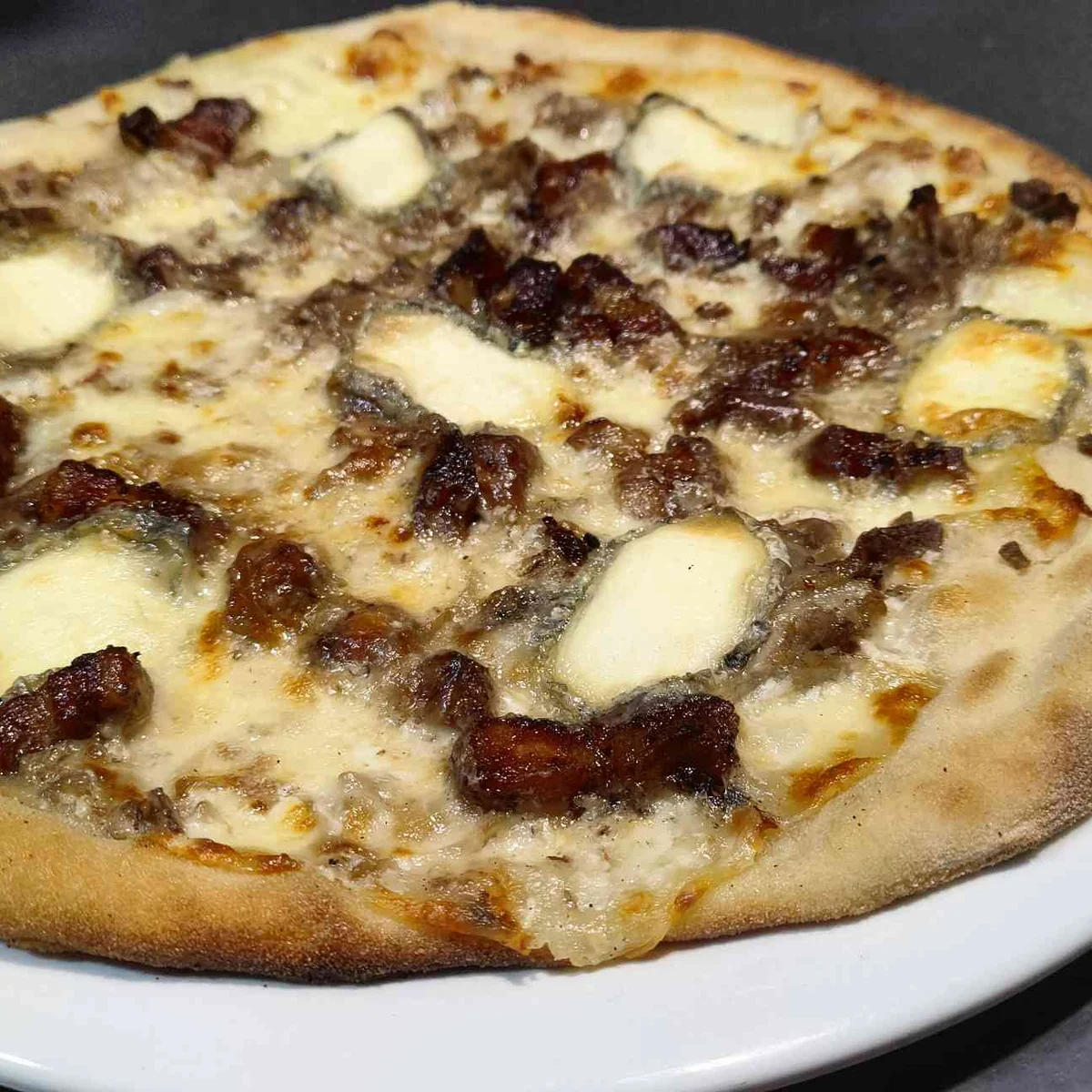 La Turone, recette signature de Pizza Turone